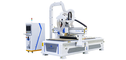 選購無孔工藝開料機(jī)主要看中哪幾方面？